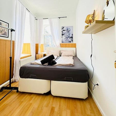 Comfy Rooms In A Shared Apt, 8Min To Rathausplatz Viena Exterior foto
