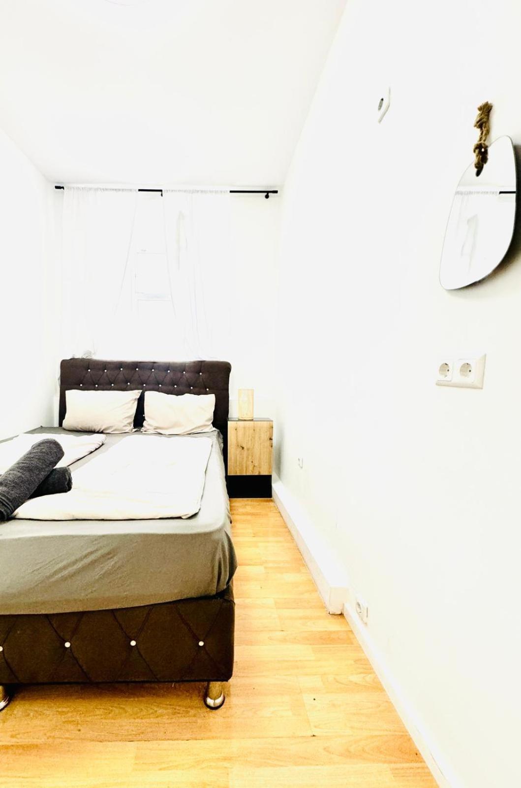 Comfy Rooms In A Shared Apt, 8Min To Rathausplatz Viena Exterior foto