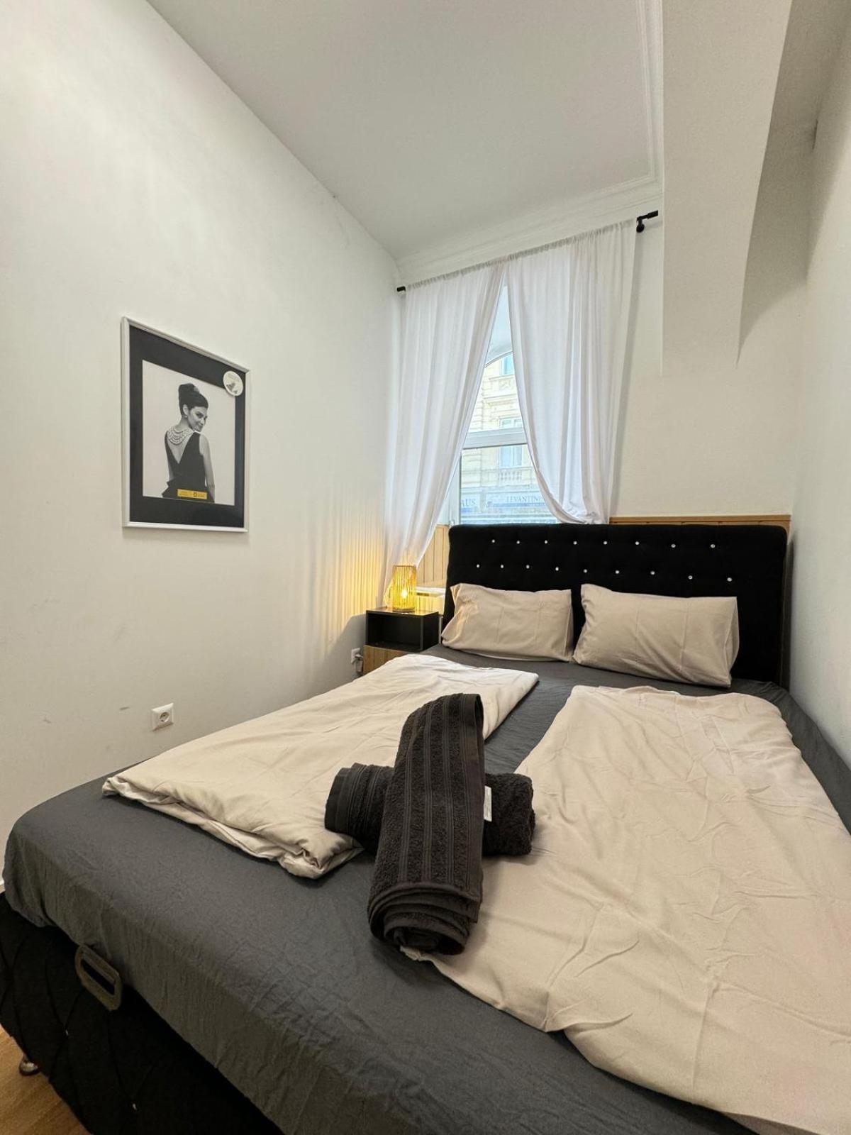 Comfy Rooms In A Shared Apt, 8Min To Rathausplatz Viena Exterior foto